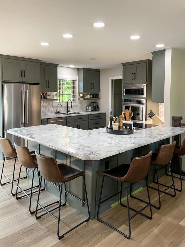 10F3E02A-F853-49F3-96F5-C70D28463269